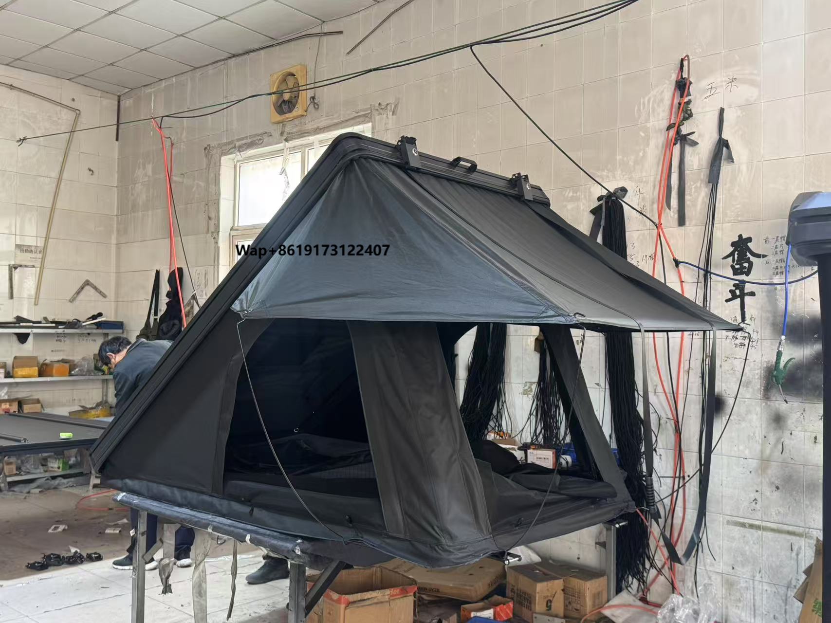 Outdoor Camping Van Tent - Fabrieksgemaakte custom outdoor camping daktoptent voor